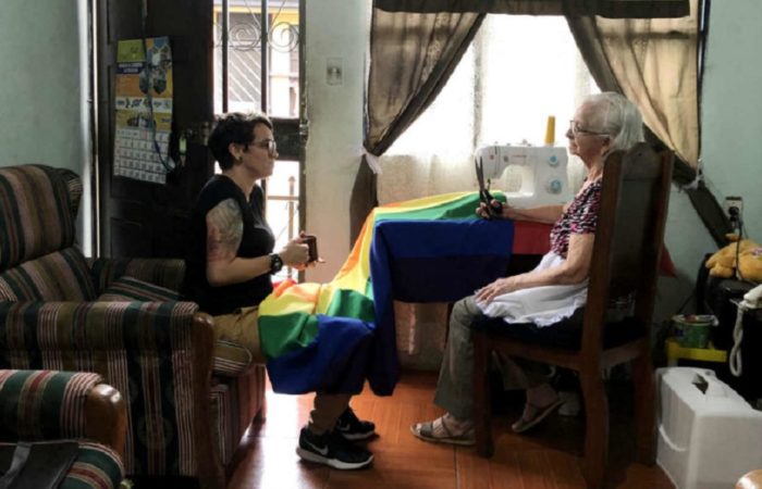 Hoe een 81-jarige oma het symbool werd van de LHBTI-beweging