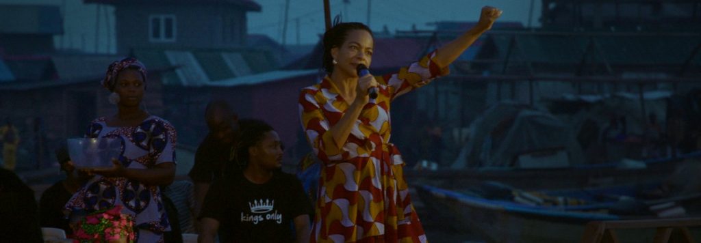 Mrs. F. zet toneel in om Nigeriaanse vrouwen een stem te geven