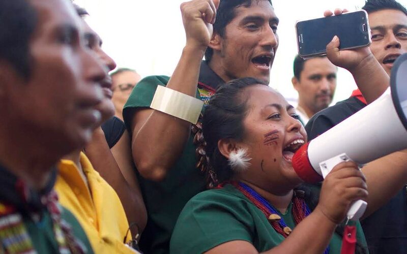 Inheemse Amazonebewoners strijden met succes voor hun rechten