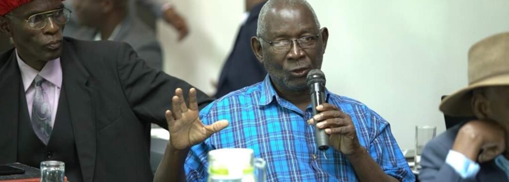Lokale stamhoofden bespreken de klimaatcrisis in Zambia