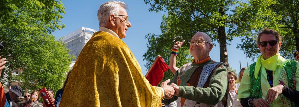 Herdenken en vrijheid vieren bij het Homomonument